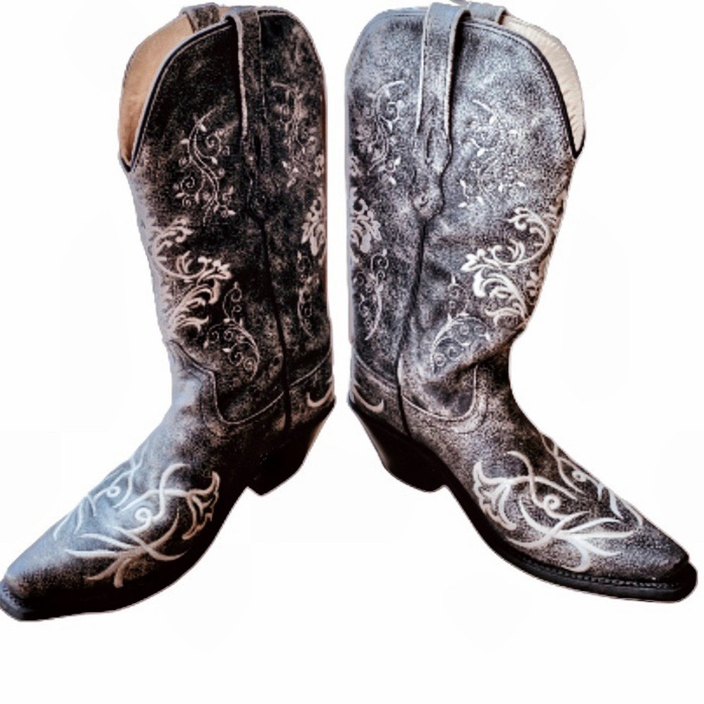 Women’s Old West cowboy boots in Charcoal 7.5